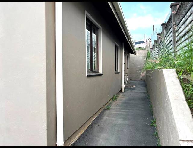 3 BEDROOM PROPERTY TO RENT IN NEWLANDS WEST
